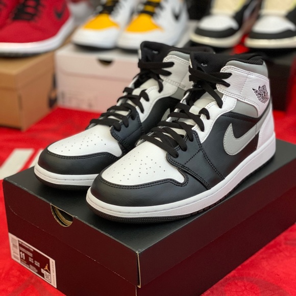 Air Jordan 1 Mid